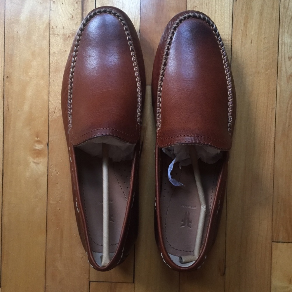 Frye Lewis Venetian - BRAND NEW